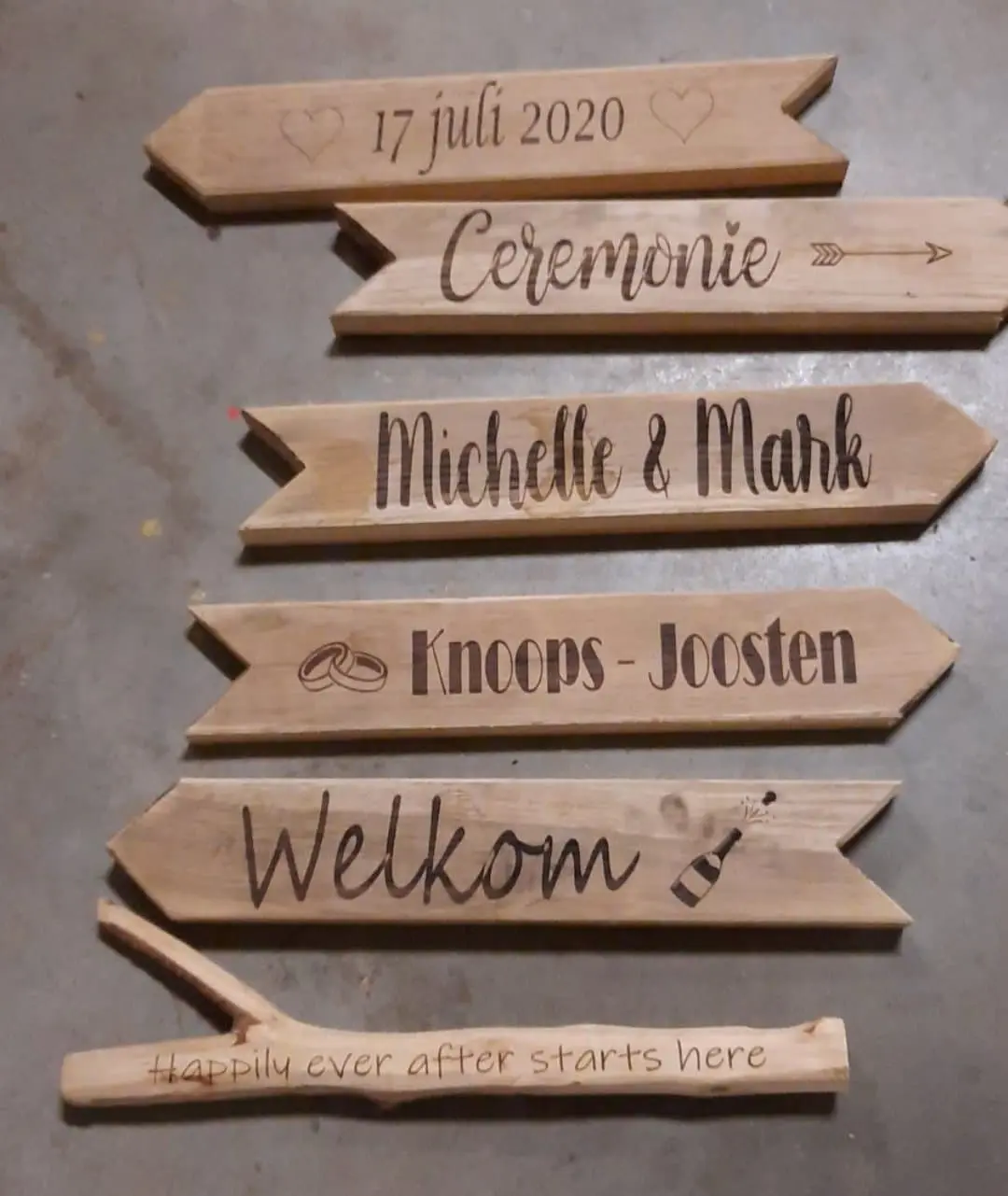 Houten pijl Gepersonaliseerde Symbooltekst 55cm (3)
