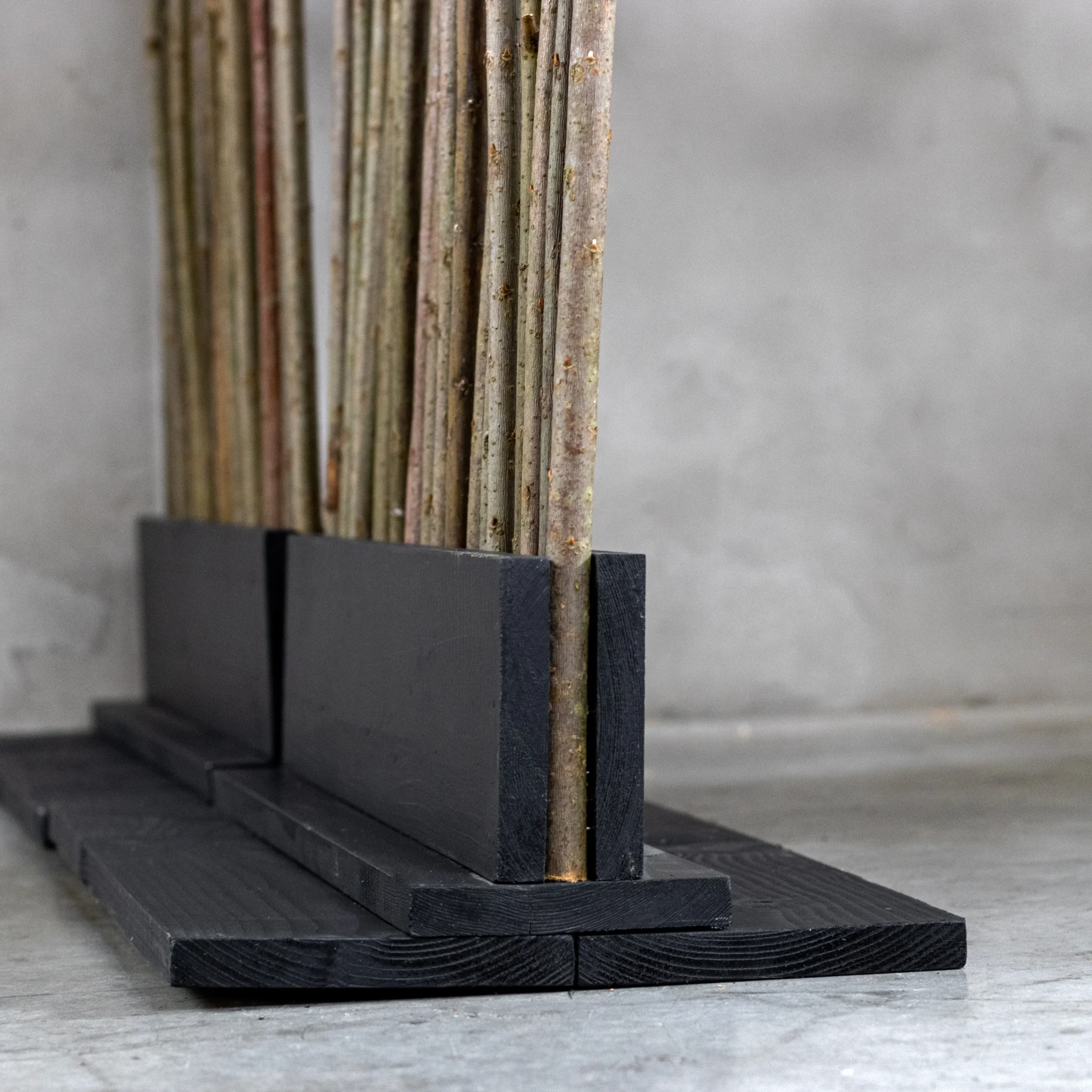 Wilgen Roomdivider Sverre Met zwarte voet H165cm, voet